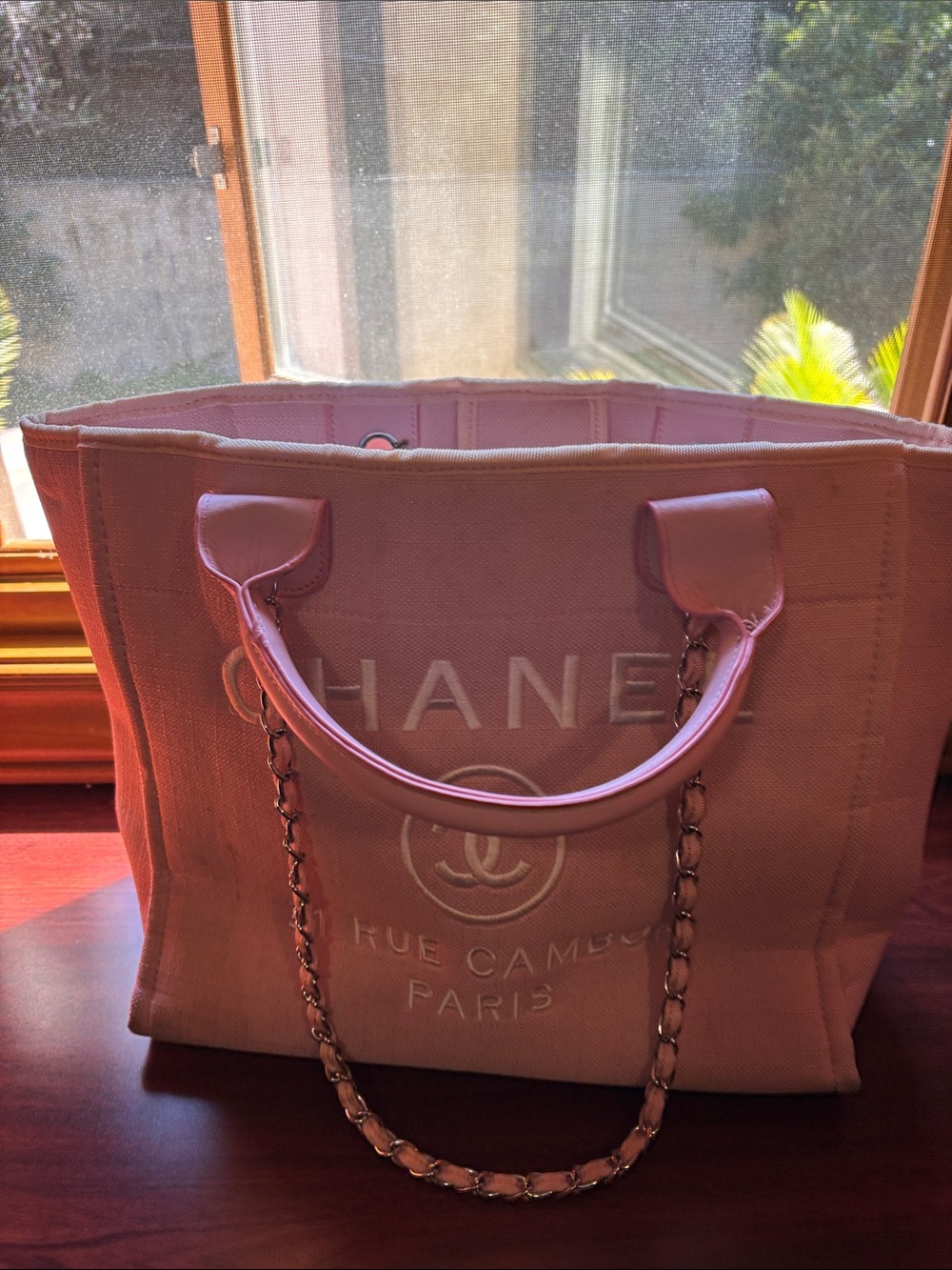 CHANEL Pink Canvas Tote with Chain-Trim Handles ???